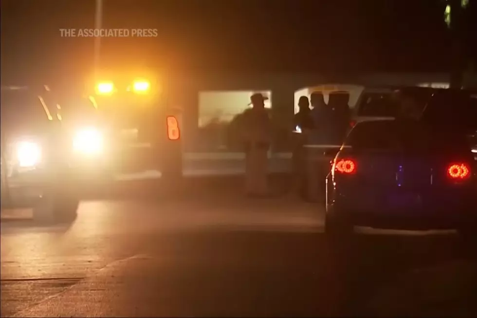 Texas Manhunt Ends After Suspect Accused of Killing 5 Found Hiding in Laundry Pile
